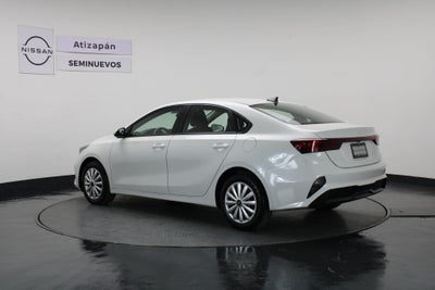 2022 Kia Forte 2.0 L At