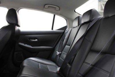2020 Nissan Sentra 4p Exclusive CVT