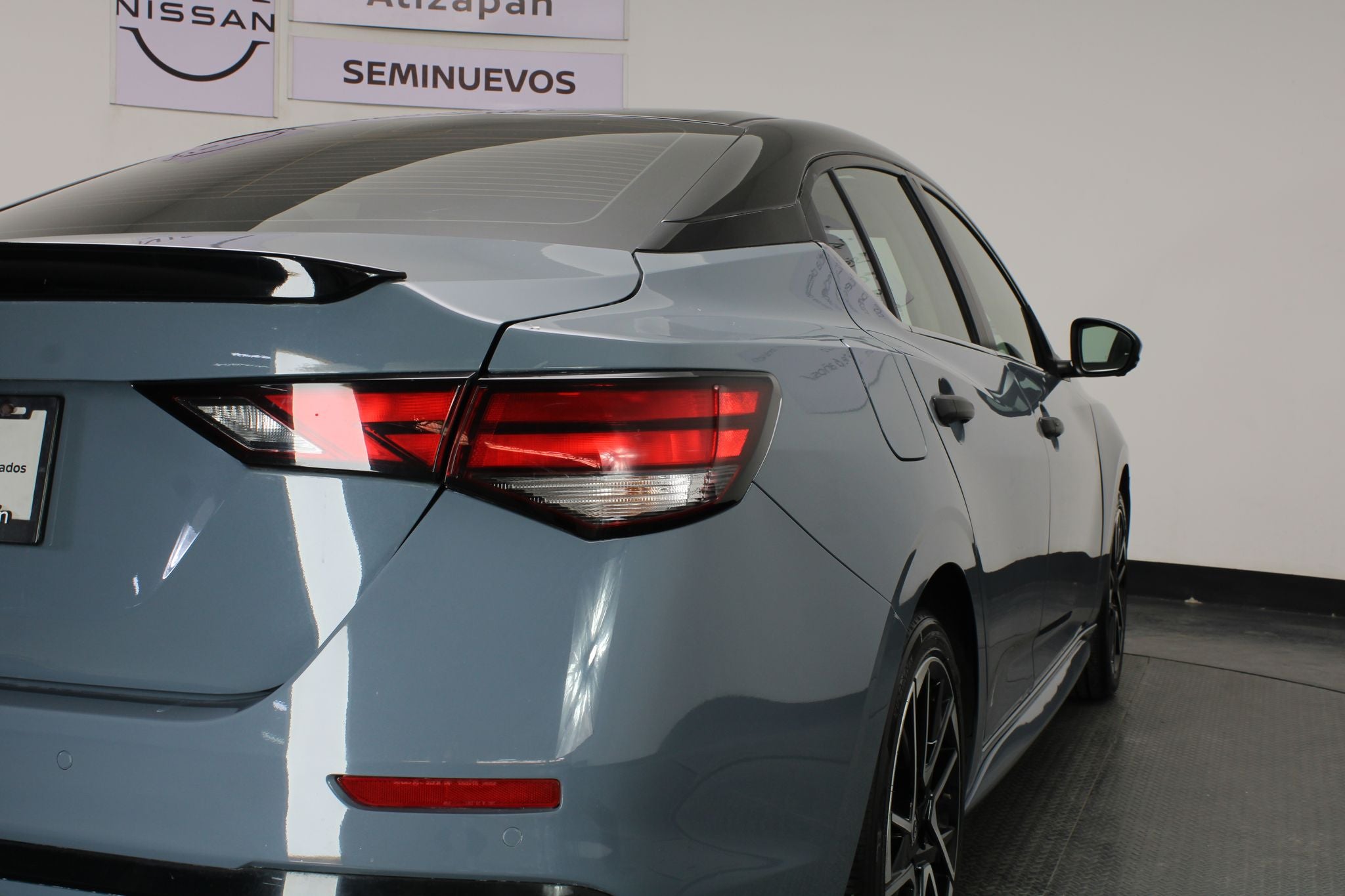 2025 Nissan Sentra 2.0 SR Platinum At