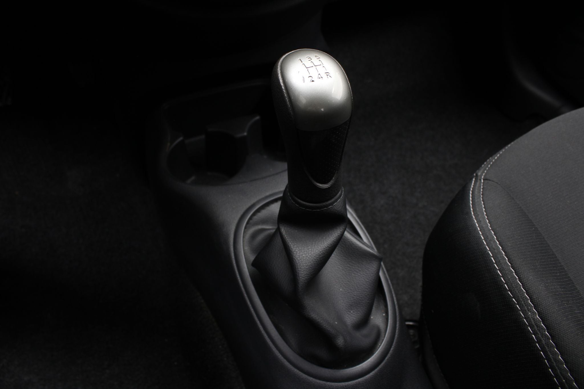 2024 Nissan March 1.6 Exclusive Mt