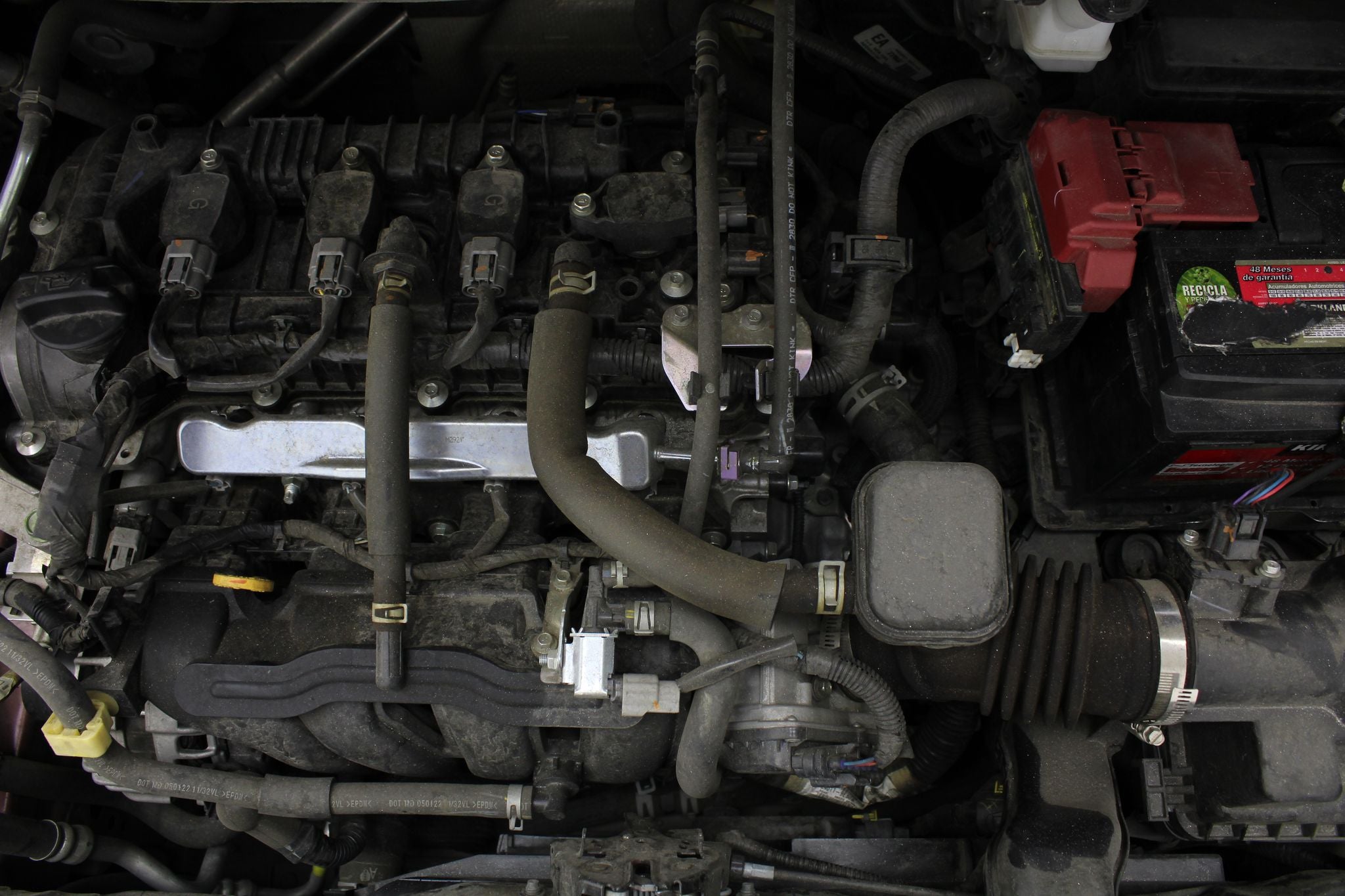 2022 Nissan Versa 1.6 Platinum Piel At