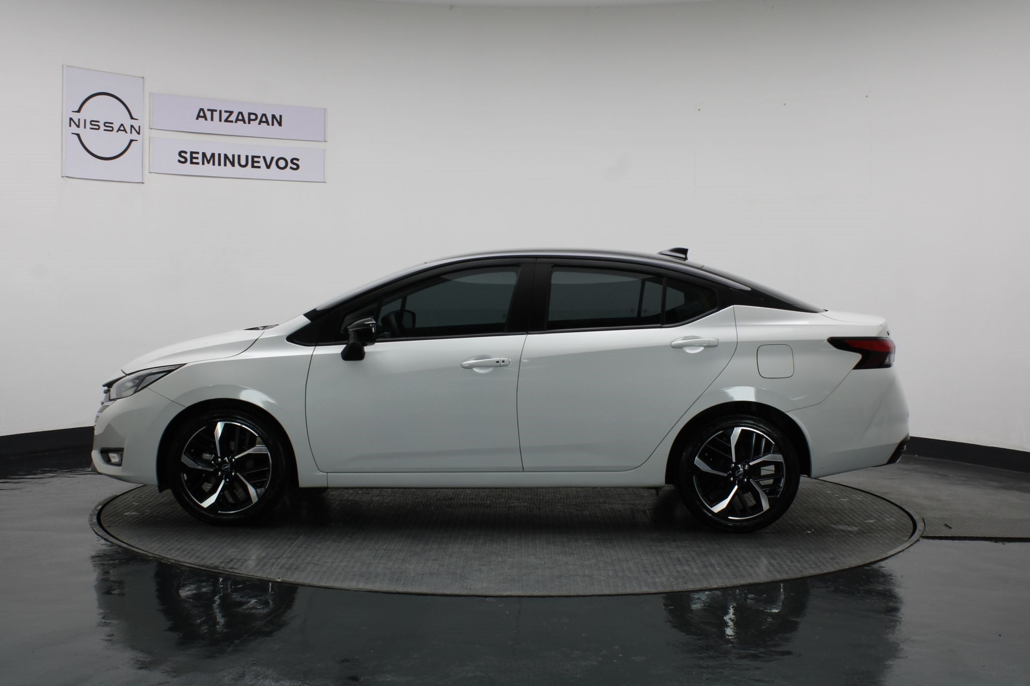 2024 Nissan Versa 1.6 Exclusive At