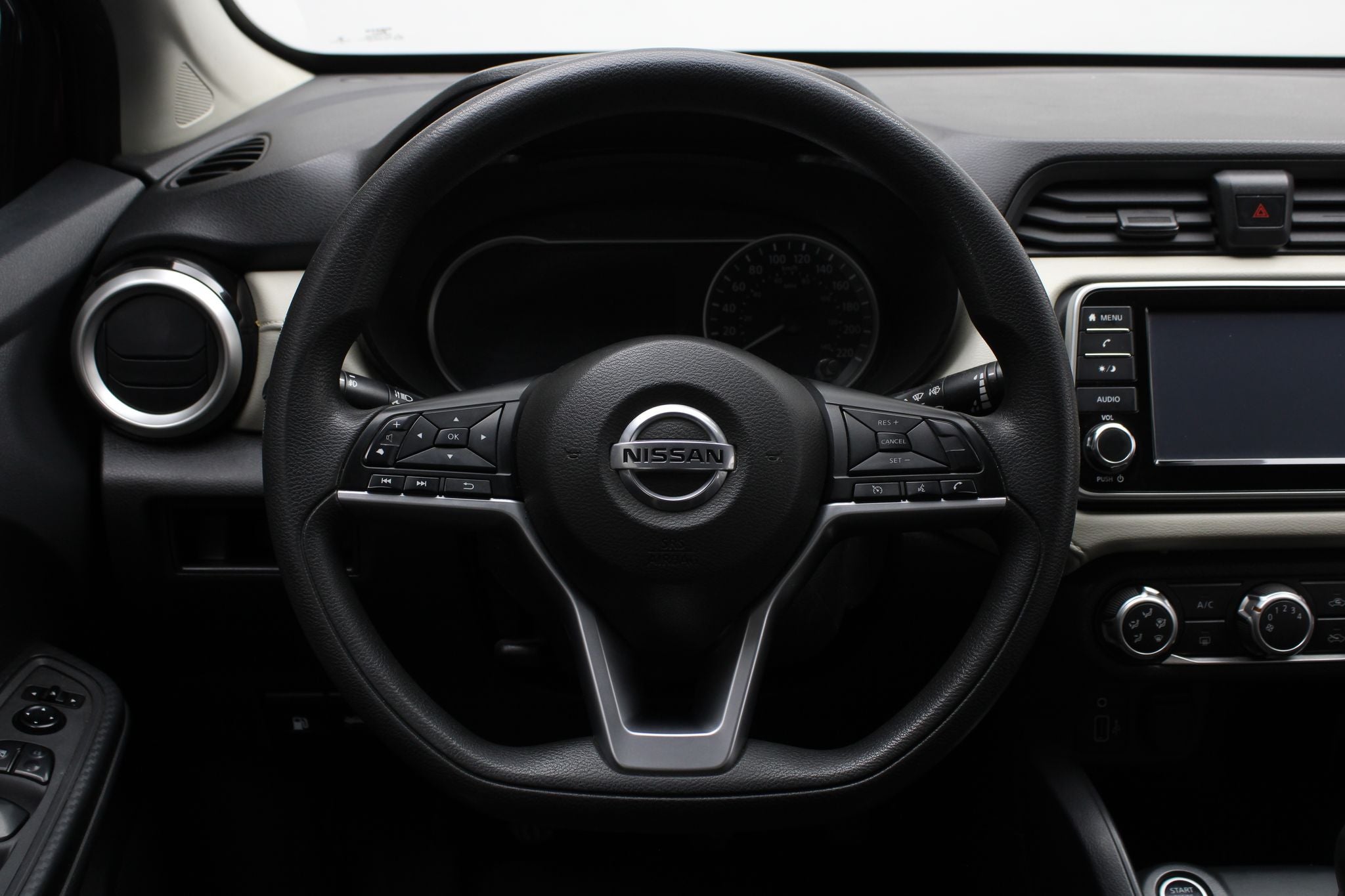 2021 Nissan Versa 1.6 Advance Mt