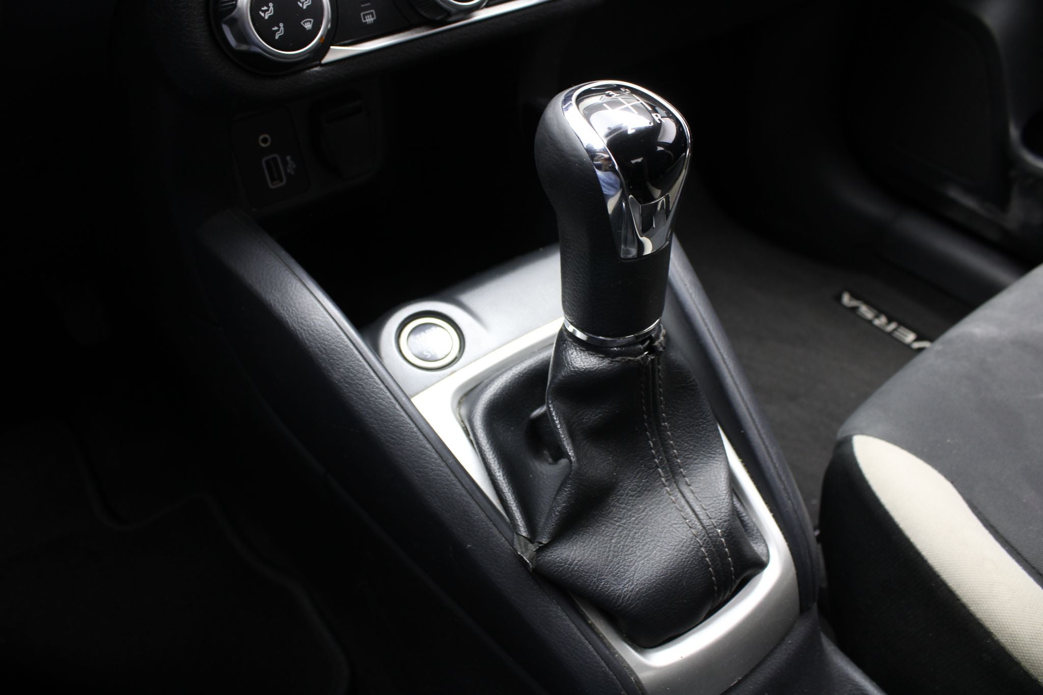 2021 Nissan Versa 1.6 Advance Mt