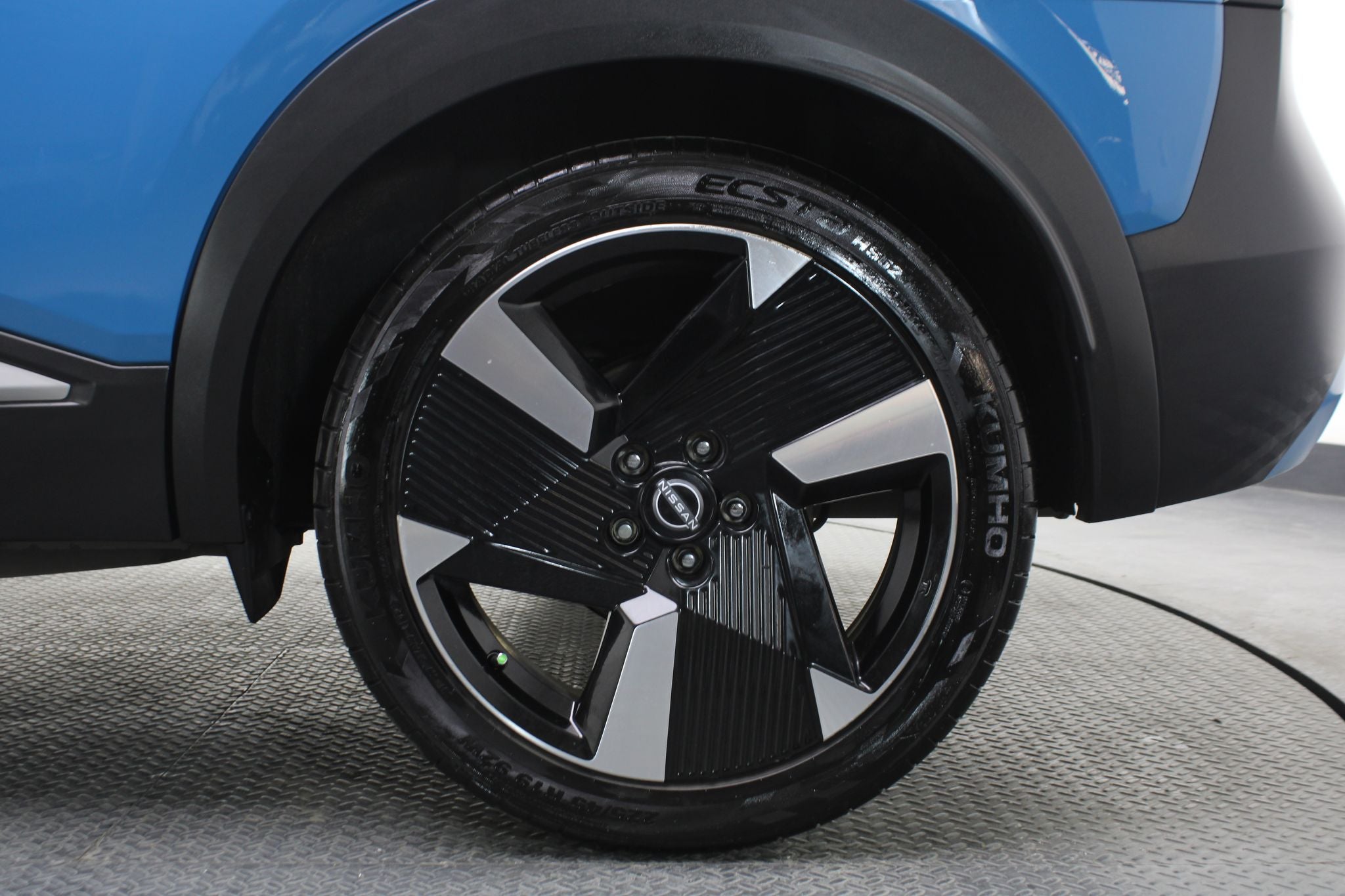 2025 Nissan Kicks 2.0 Platinum At