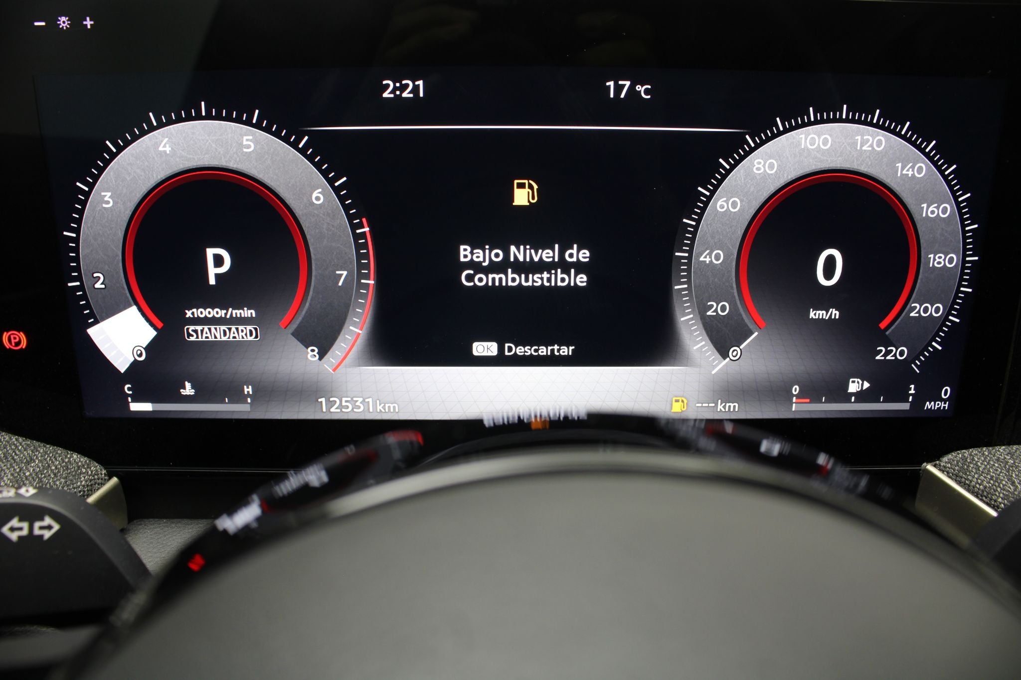 2025 Nissan Kicks 2.0 Exclusive At