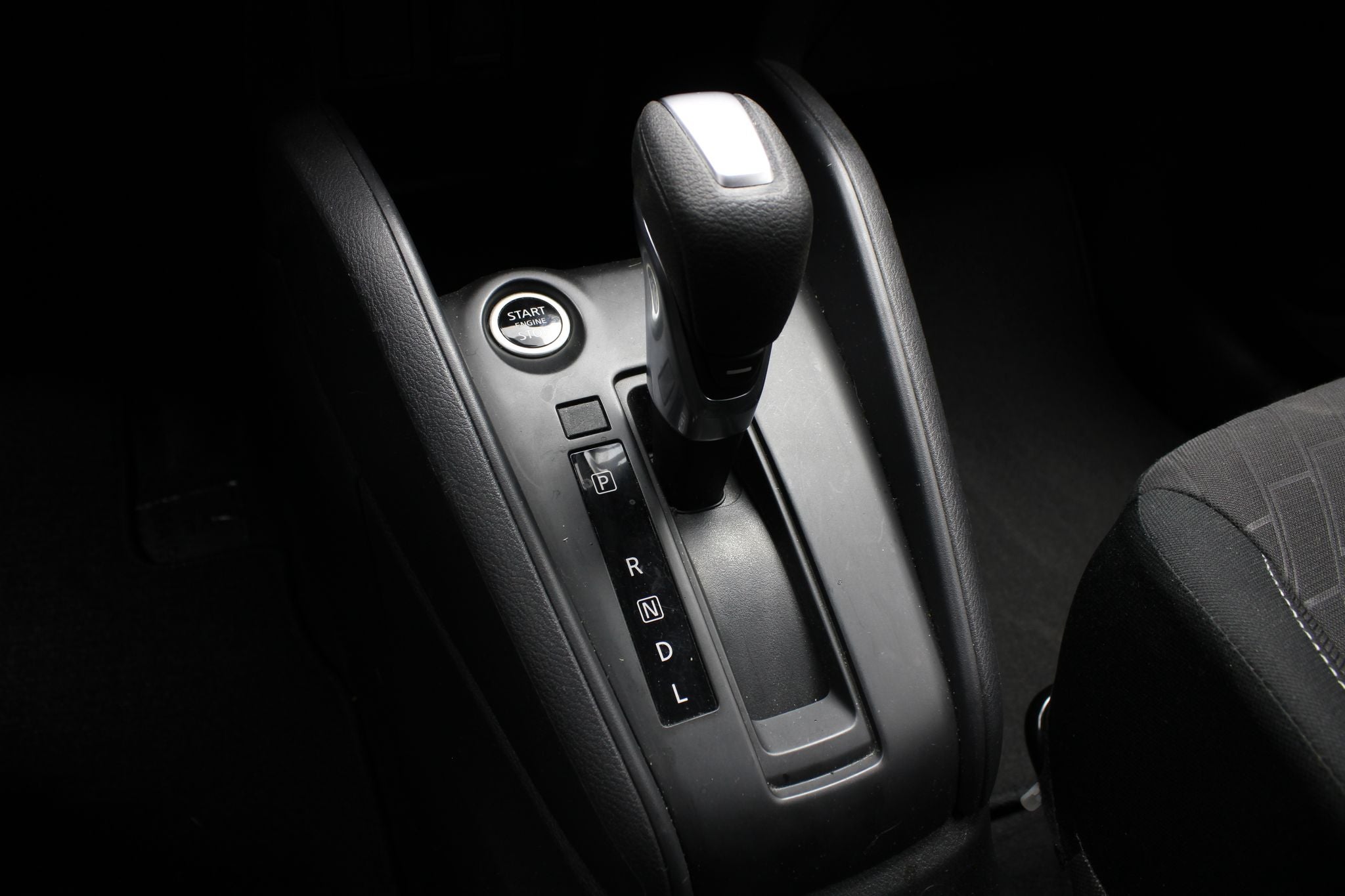 2025 Nissan Kicks 1.6 Play Advance At