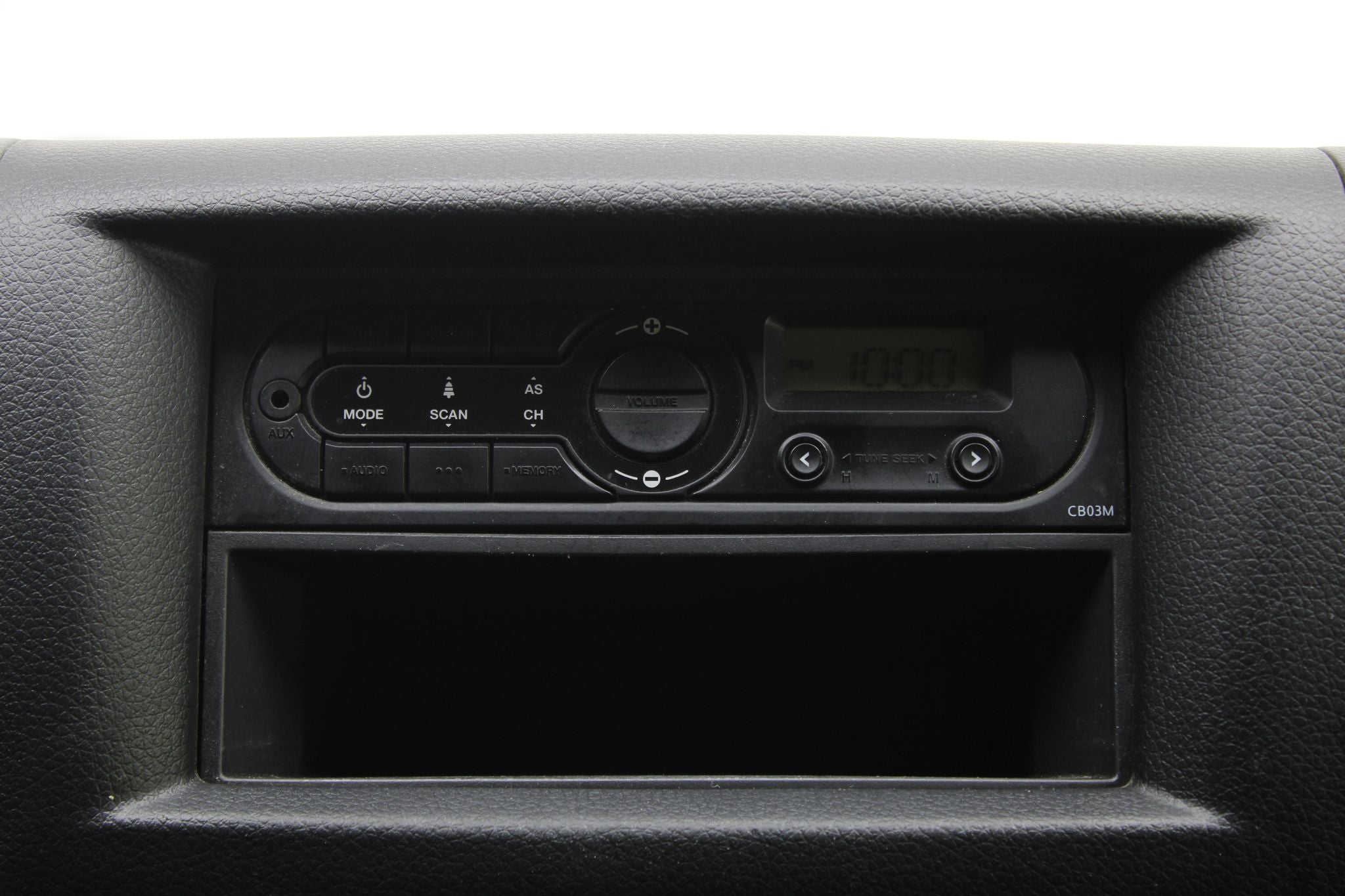 2024 Nissan Urvan 2.5 Panel Amplia AA Mt