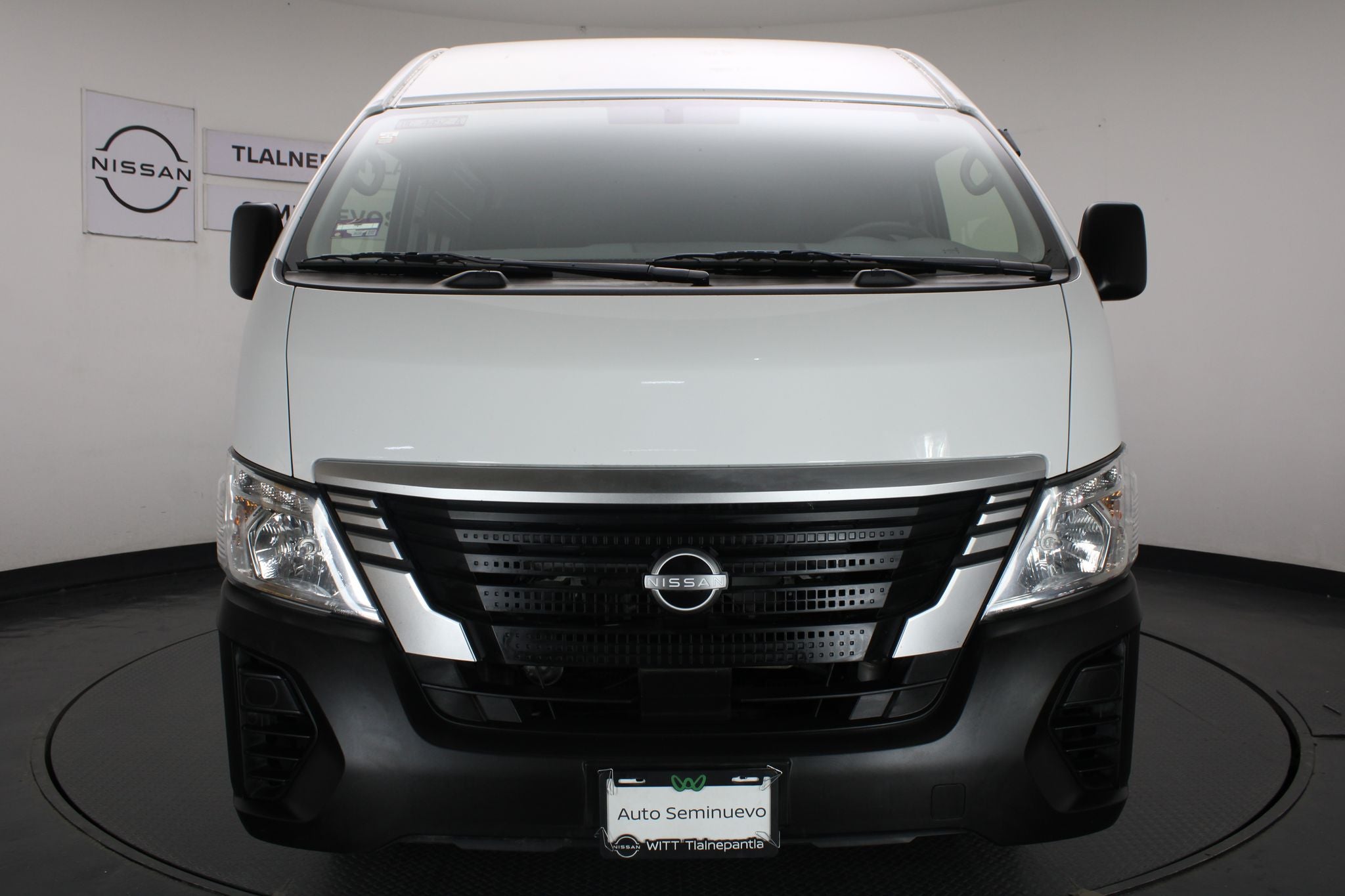 2024 Nissan Urvan 2.5 Panel Amplia AA Mt